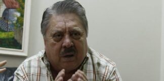 Gerente dice a trabajadores en protesta que también tiene cuatro meses sin cobrar salario en Hondutel