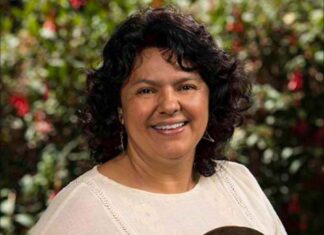 Hija de Berta Cáceres espera sentencia favorable 6 años después de su crimen