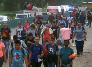 Comisionada de DDHH pide a Honduras aprobar una ley para proteger a los desplazados