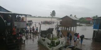 Debido a las lluvias, unas 20 escuelas están inundadas en La Mosquitia