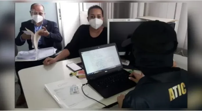 Dictan medidas cautelares para Elena Hernández, acusada de fraude en caso de compra de mascarillas