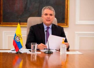 Ordenan arresto domiciliario al presidente colombiano Iván Duque por desacatar orden judicial