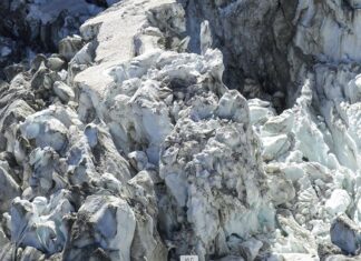 Seis muertos y 15 desaparecidos deja como resultado el desprendimiento de un glaciar en Italia