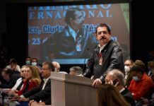 Mel Zelaya insiste que los interesados en promover una constituyente son los “golpistas”