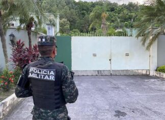 De varios disparos le quitan la vida a una persona dentro de un motel en SPS