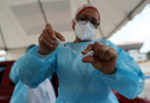 EE. UU. concede autorización de emergencia a vacuna de Novavax contra el Covid-19