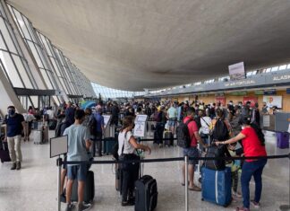 EE. UU. advierte a sus ciudadanos sobre el riesgo de viajar a Honduras por delincuencia y repunte de covid-19