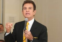 El designado presidencial Salvador Nasralla, se pronuncia en contra de instalar una constituyente