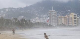 Huracán Bonnie evoluciona a categoría 3 pero sigue lejos de costas mexicanas