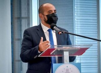 Ministro de Educación manifiesta que centros educativos no serán cerrados pese a aumento del COVID en el país