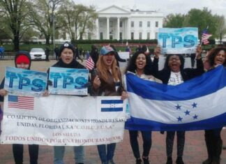 Hondureños reclaman en Washington un nuevo TPS para afectados por huracanes
