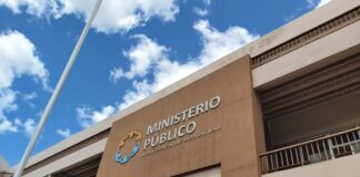 Detienen a detective de la DLCN por robo de armas, pero el MP aclara que no está vinculado a la masacre de cuatro jóvenes