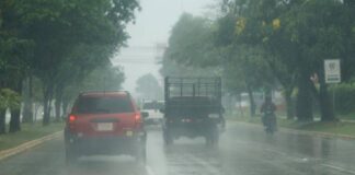 Las lluvias y actividad eléctrica seguirán afectando el territorio nacional debido a una vaguada