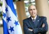 El exembajador Hugo Llorens será el nuevo lobbista del gobierno de Xiomara Castro