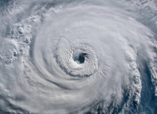 Bonnie la tormenta tropical que se formó en el atlántico podría convertirse en huracán en el Pacífico