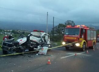 Tres personas muertas y un herido en accidente entre ambulancia y rastra en la CA-5