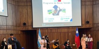 Taiwán entregó certificados de becas a 49 hondureños