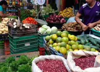 Aprueban moción orientada a revisar el precio de la canasta básica y fertilizantes ante la rebaja de combustibles en el país