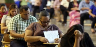 Gobierno de Honduras con el reto de brindar plazas a miles de maestros que logren aprobar concursos