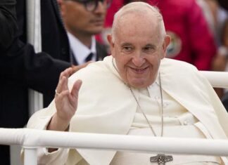 El papa irá a Kiev antes del 13 de septiembre, según el embajador ucraniano