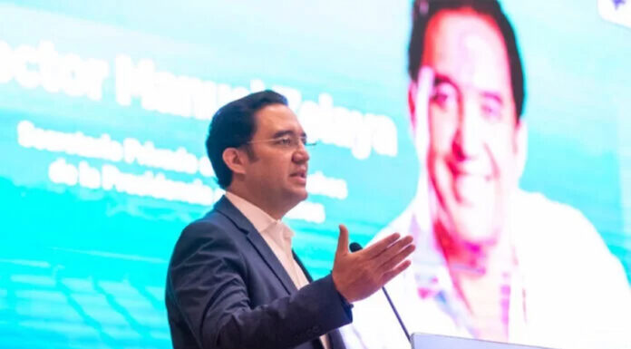 El secretario privado Héctor Zelaya dice que las invasiones son los síntomas de un problema en el país