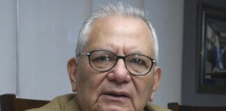 La educación virtual en Honduras es un «desastre», según Jorge Yllescas