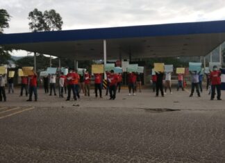 Obreros de la maquila Gildan mantienen paro por segundo día consecutivo