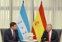 Nuevo embajador de España en Honduras presenta copias de estilo ante la Cancillería hondureña