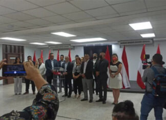 El proyecto de la CNDS del gobierno es una copia de una ley mexicana, dice el Partido Liberal