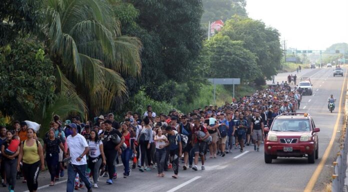 Sale una caravana con 1.000 migrantes del sur de México, la séptima de agosto