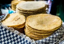Fabricantes anuncian un posible aumento de más de un lempira al precio de las tortillas