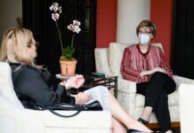 Embajadora de EE. UU. y titular del Conadeh conversan sobre la elección de la CSJ y DDHH