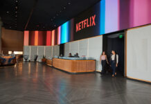 Netflix cumple 25 años con un futuro incierto como líder del ‘streaming’