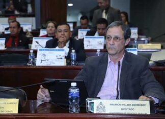 El CN echó a la basura toda intención de despolitizar el proceso de elección de la nueva CSJ, según Mauricio Villeda