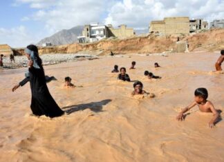Pakistán solicita ayuda internacional para hacer frente a las inundaciones que ya han dejado más de mil muertos