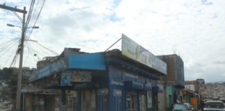 El Mercado Perisur está cerrado casi en su totalidad tras atentado a un locatario