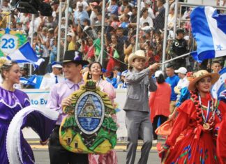 Unos 55 centros educativos confirman su participación en los desfiles del 15 de septiembre