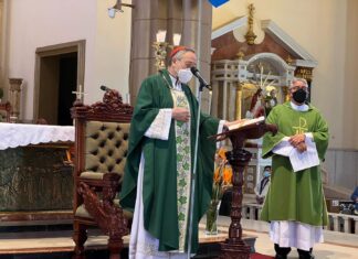 Cardenal de Honduras critica al sistema económico y pide no ser indiferente