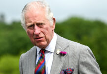 Carlos de Gales hereda inmediatamente el trono del Reino Unido