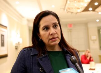 El comité central del Partido Nacional desautoriza la inscripción de Ana García de Hernández como diputada al Parlacen