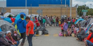 Desmantelan en EE. UU. una red que transportaba a migrantes en maletas