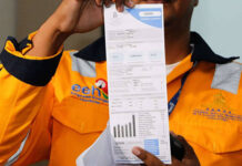 ¡Bárbaros! Empresa Energía Honduras manda a repartir facturas energéticas a la zona de desastre de la colonia Guillén