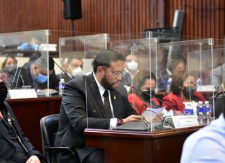 Libre califica como “impartición de justicia selectiva y desproporcionada” la inhabilitación del diputado Mauricio Rivera
