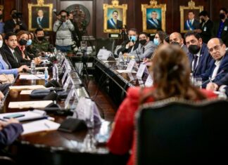 Diputado de Libre asegura que en diciembre “rodarán las primeras cabezas del gobierno”