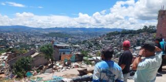 Continúa la evacuación de familias en la colonia Guillén, mientras las autoridades buscan “una solución integral y definitiva”