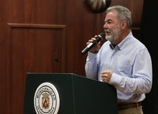 Roberto Contreras denuncia “persecución” por parte del Partido Nacional, a raíz de investigaciones por el MP