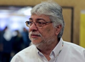 Expresidente Fernando Lugo es trasladado a Argentina para su rehabilitación