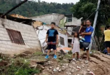 Se derrumban varias casas en la colonia Nueva Santa Rosa