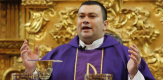 La iglesia católica recuerda que hay que ser como niños para entrar en el reino de los cielos