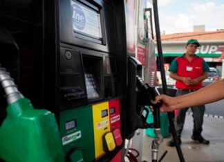 Por novena semana consecutiva sigue bajando el precio de la gasolina súper y regular en Honduras